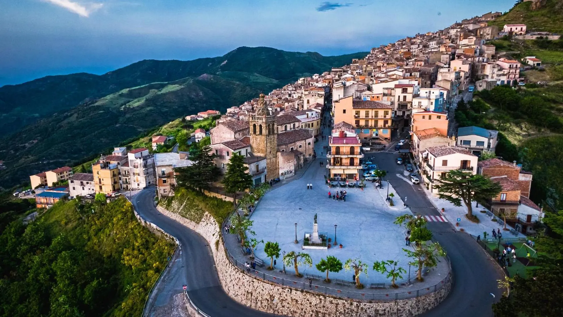 Holiday home Casa Storica Vista Panoramica Borgo Medievale San Mauro Castelverde Italy